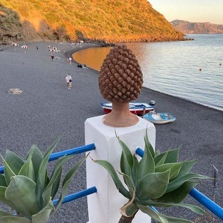 Villa Il Nido Di Rinella, Casa Sulla Spiaggia Leni Exterior foto