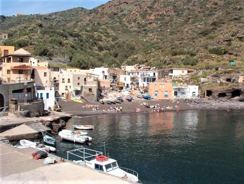 Villa Il Nido Di Rinella, Casa Sulla Spiaggia Leni Exterior foto